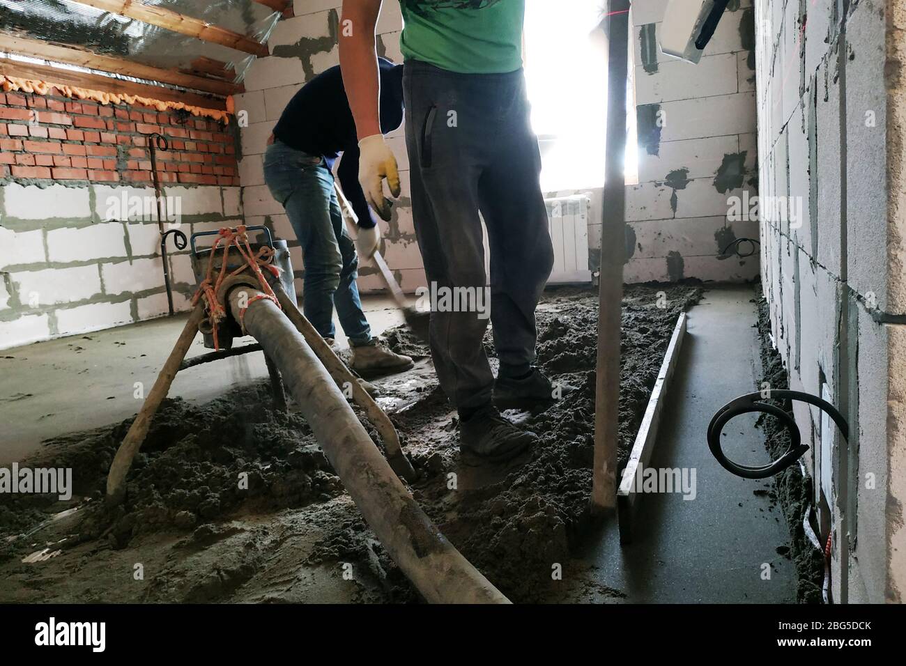 underfloor heating pipes in screed
