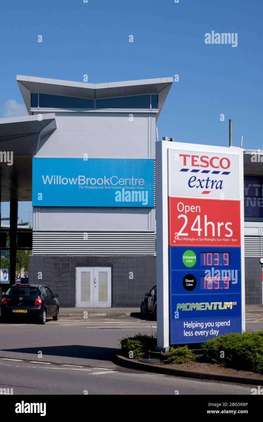 Covid-19 lockdown, Low fuel prices at a Tesco, willow Brook center, Bradley stoke. Stock Photo