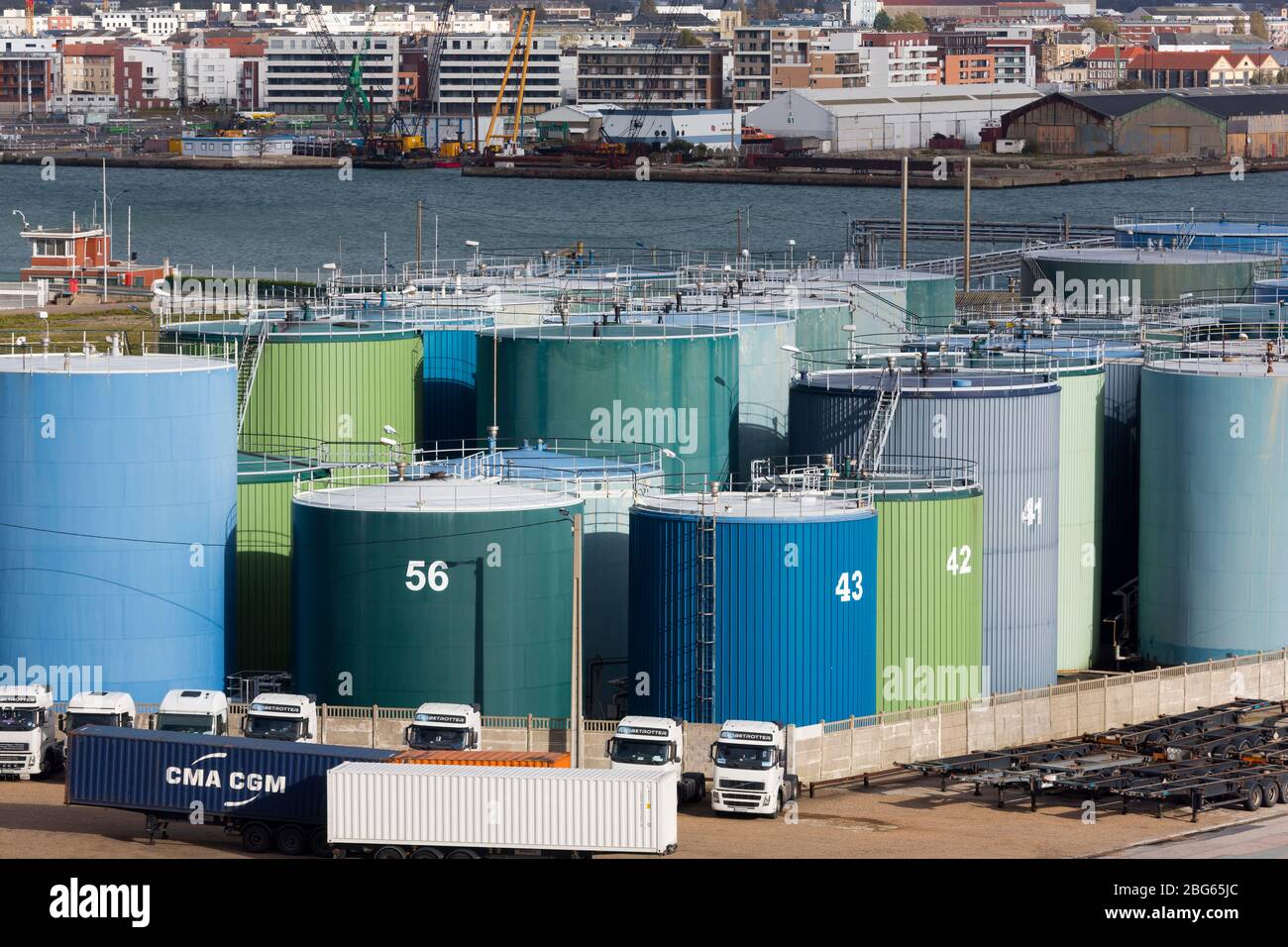 Fuel tanks hires stock photography and images Alamy
