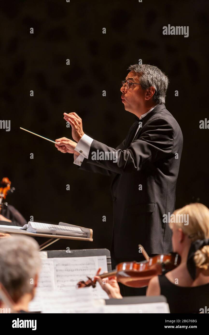 Orchestra Leader High Resolution Stock Photography and Images Alamy