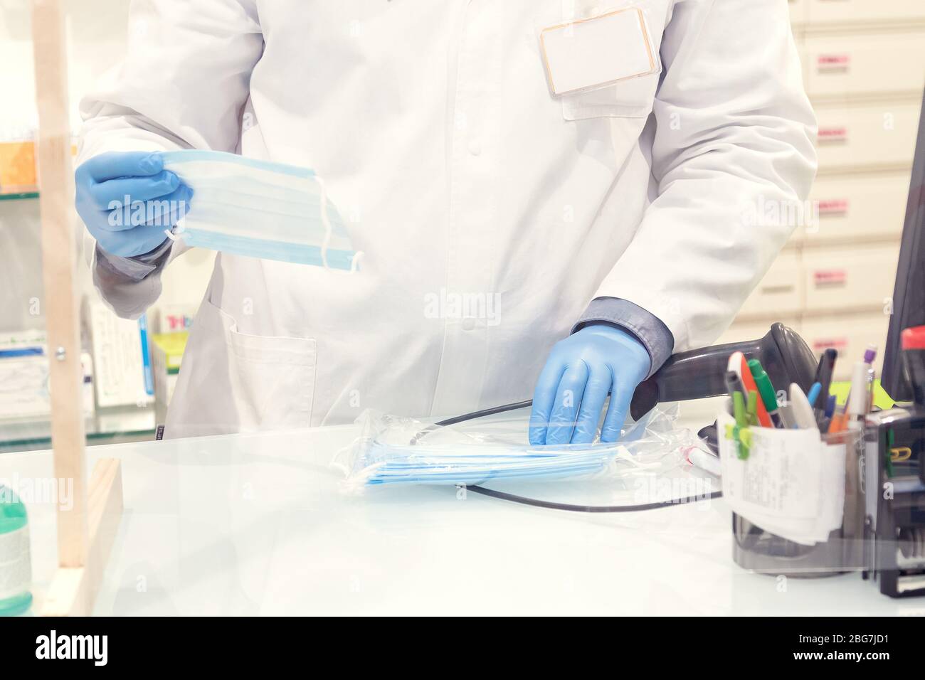 Surgical masks medical gloves hi-res stock photography and images - Alamy