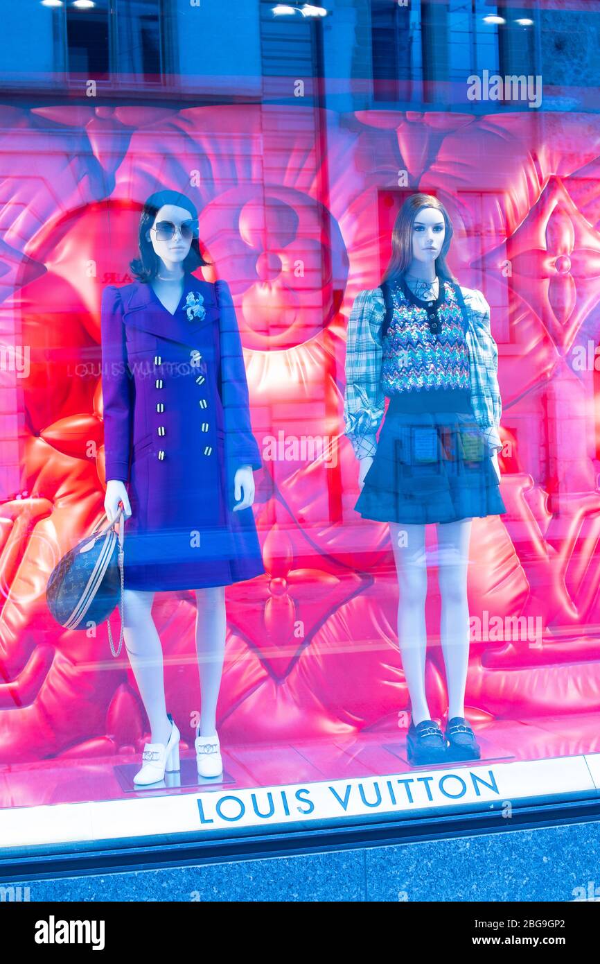 Louis Vuitton store window in mall in Bangkok, Thailand Stock Photo - Alamy
