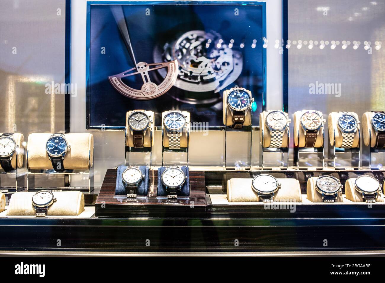 Watch shop international hot sale