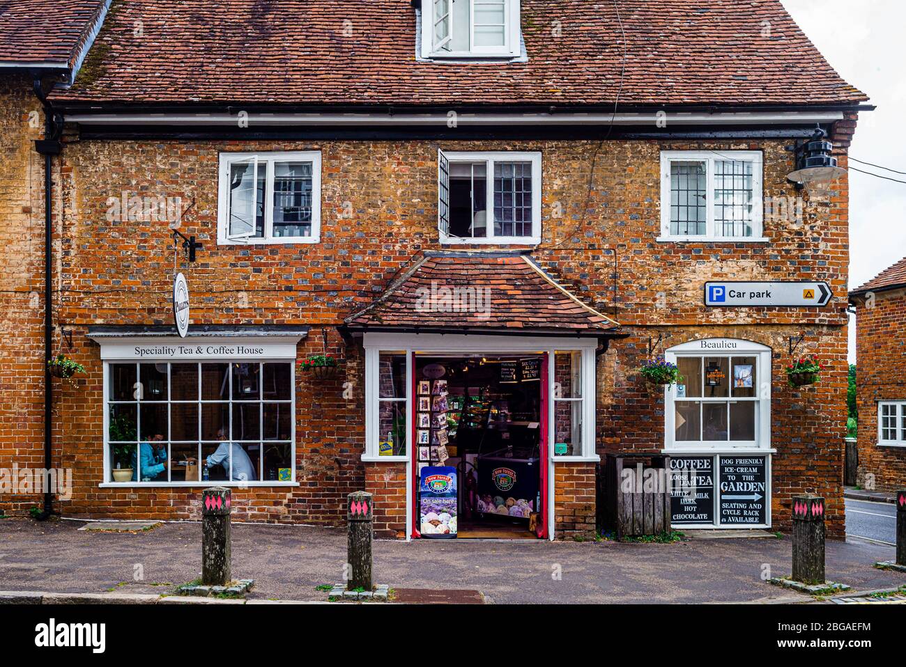 Pallets Tea and Coffee House in the High Street, Beaulieu, Hampshire, England. Stock Photo