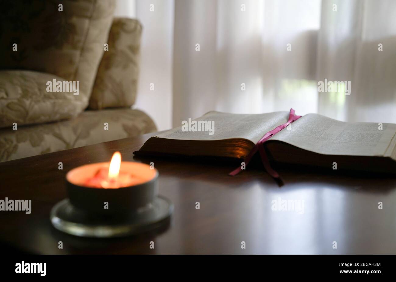 Bible burning hires stock photography and images Alamy