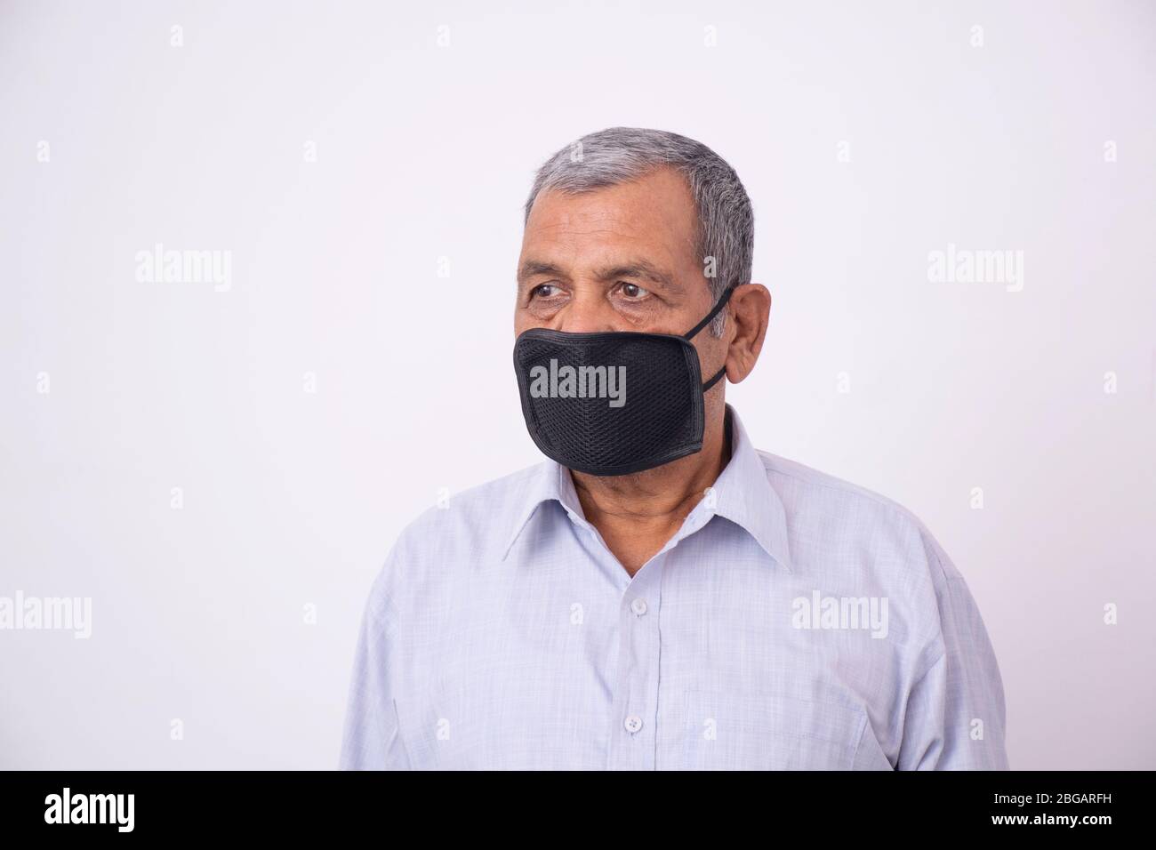 Man wearing mask precaution hi-res stock photography and images - Alamy