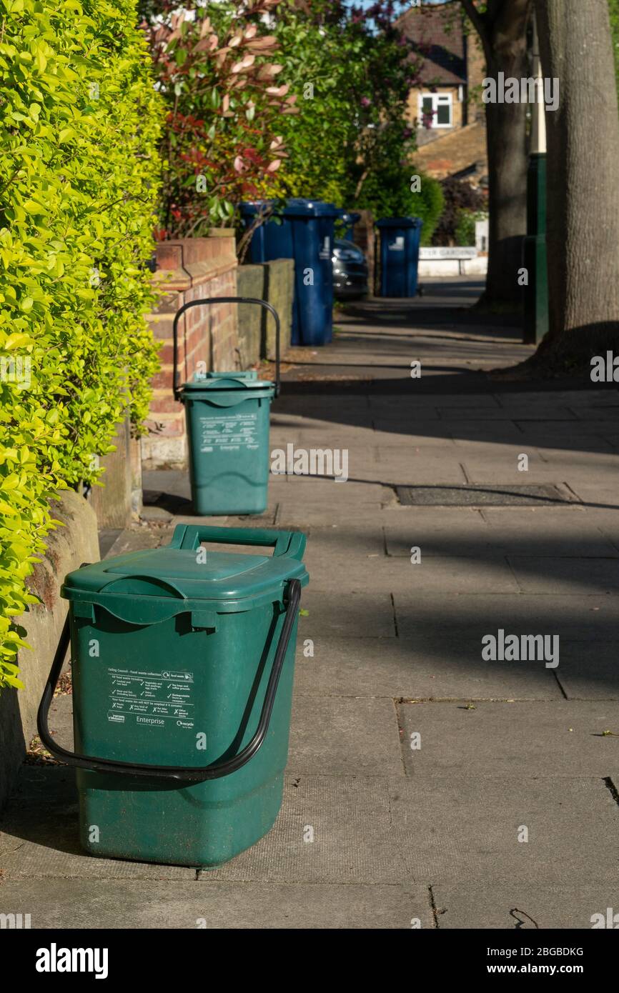 London, UK. Tuesday, 21 April, 2020. Recycling bins in a street in Ealing. Key workers have been praised for keeping services going during the coronavirus pandemic crisis. Photo date: Tuesday, April 21, 2020. Photo: Richard Gray/Alamy Stock Photo