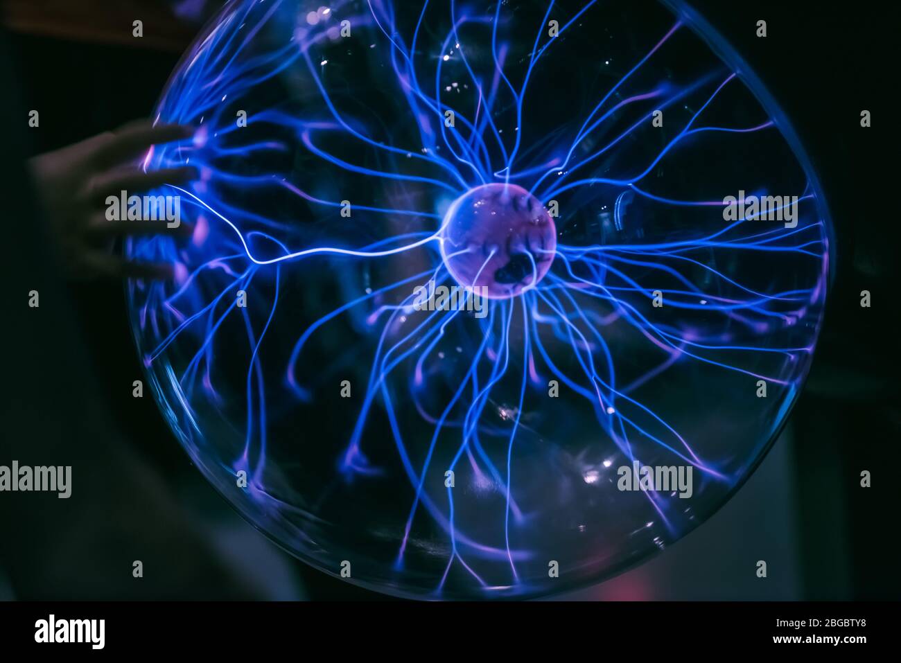 Plasma ball hand hi-res stock photography and images - Alamy