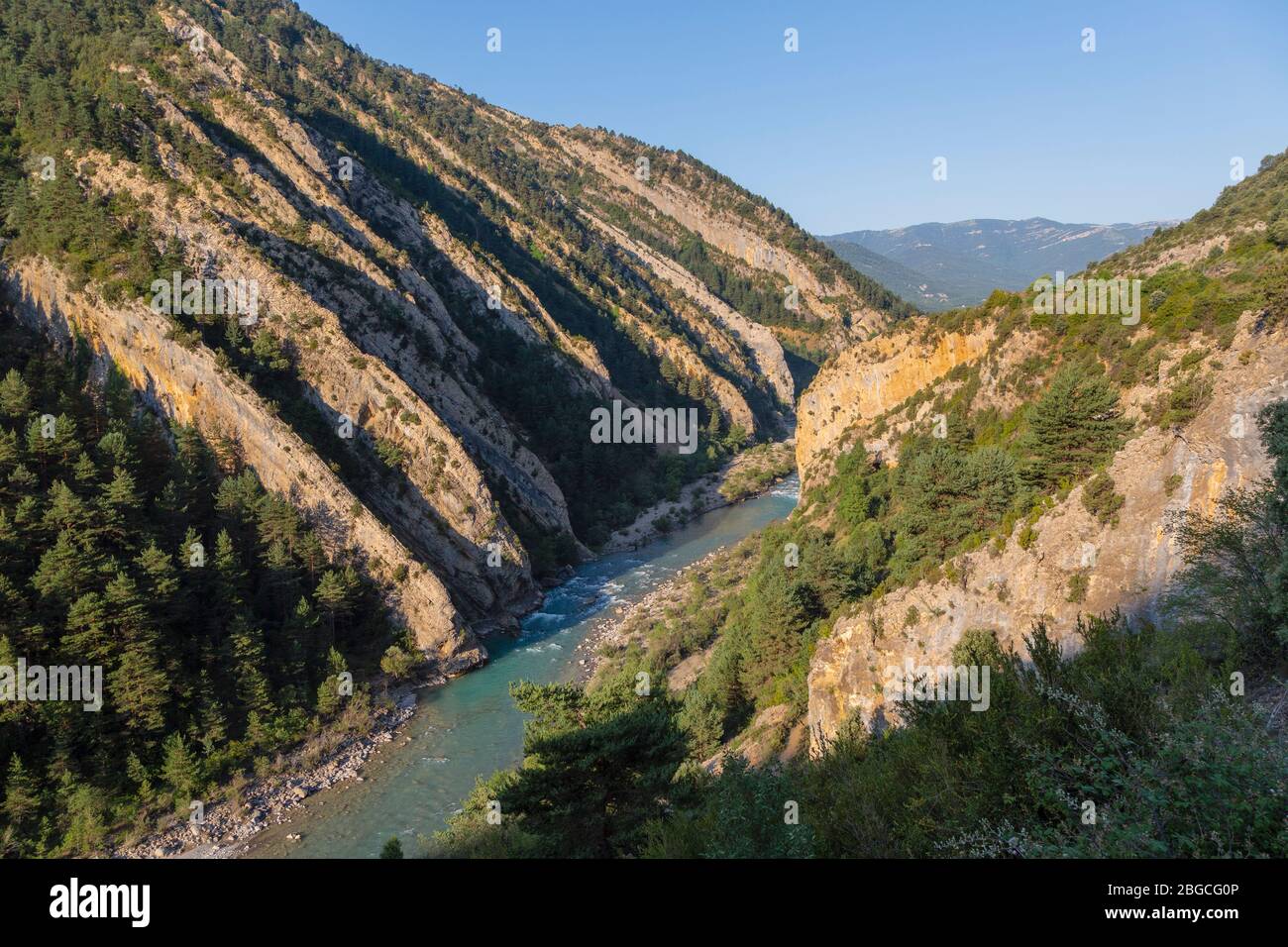 The Ara River winding through the Ara valley, near Janovas, Huesca Province,  Aragon, Spain Stock Photo - Alamy