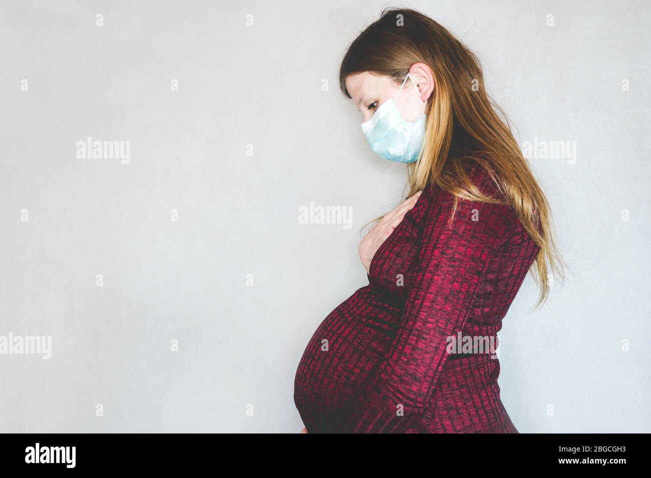 Download Pregnant Woman Wearing Mask High Resolution Stock Photography And Images Alamy PSD Mockup Templates