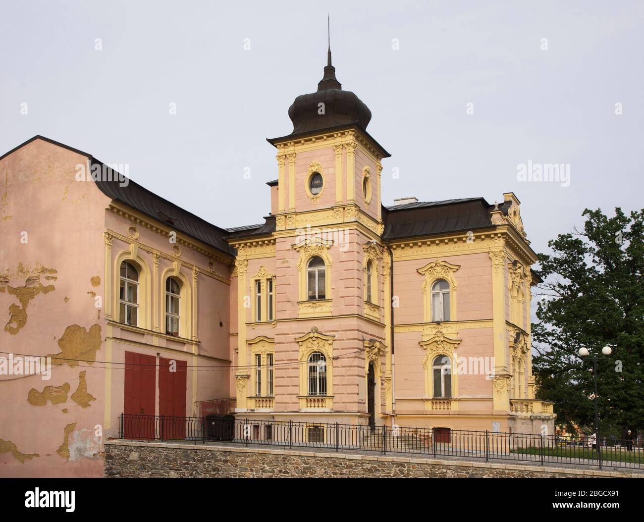 Decko hi-res stock photography and images - Alamy