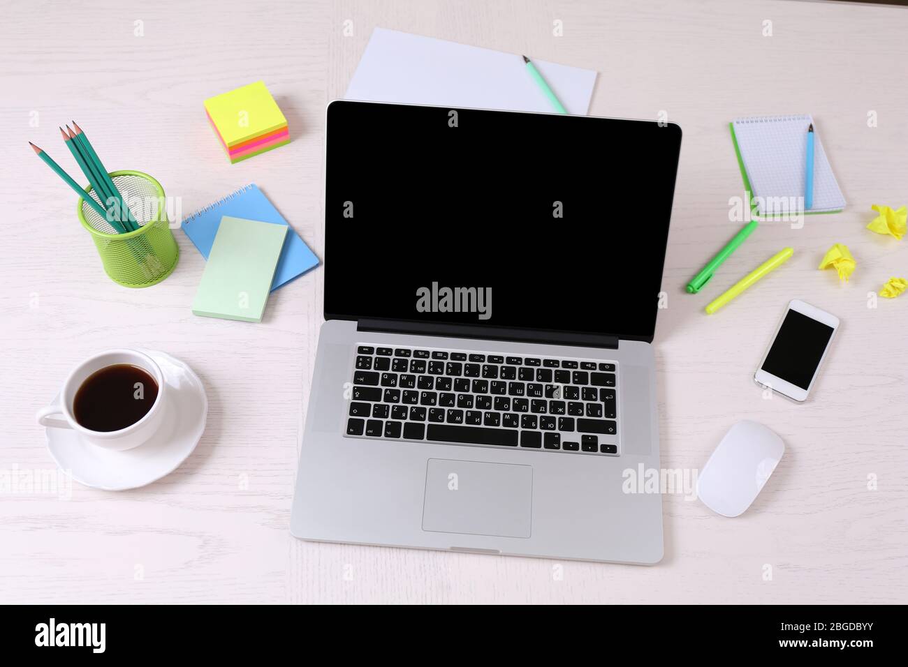 Open laptop on desk hi-res stock photography and images - Alamy
