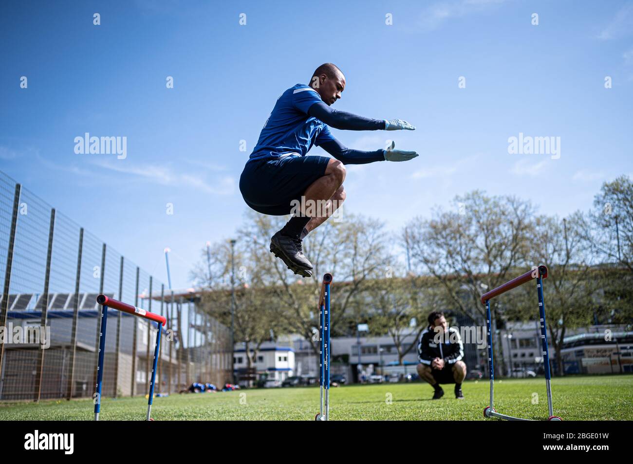 Karlsruhe, Deutschland. 21st Apr, 2020. David Pisot (KSC) jumps during circuit training. GES/Football/2nd Bundesliga: Training of Karlsruher SC during the corona crisis, April 21, 2020 Football/Soccer: 2nd League: Training session of Karlsruher SC during the corona crisis, April 21, 2020 | usage worldwide Credit: dpa/Alamy Live News Stock Photo