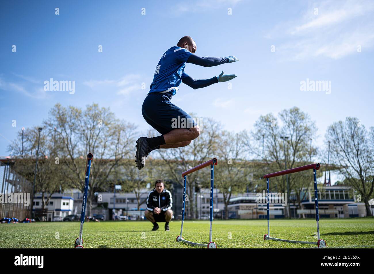 Karlsruhe, Deutschland. 21st Apr, 2020. David Pisot (KSC) jumps during circuit training. GES/Football/2nd Bundesliga: Training of Karlsruher SC during the corona crisis, April 21, 2020 Football/Soccer: 2nd League: Training session of Karlsruher SC during the corona crisis, April 21, 2020 | usage worldwide Credit: dpa/Alamy Live News Stock Photo