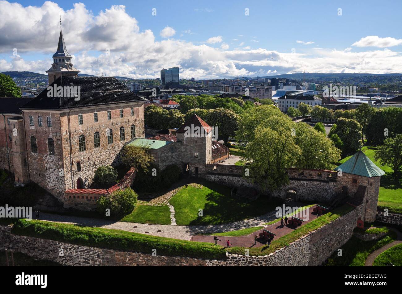 How to pronounce akershus fortress