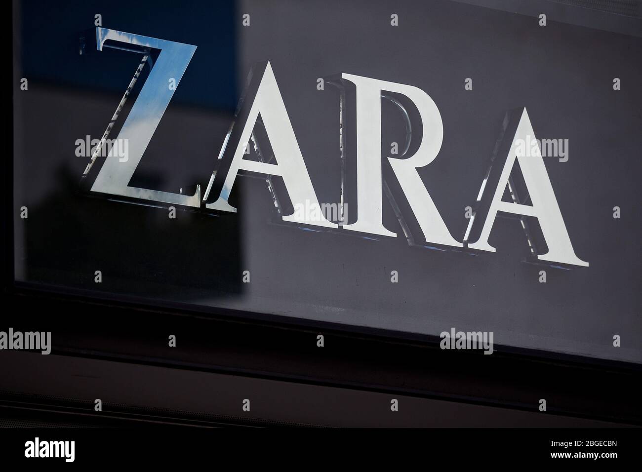 Osnabrueck, Germany 04/19/2020: Symbol pictures - 2020 Zara, lettering,  logo, feature / symbol / symbol photo / characteristic / detail / | usage  worldwide Stock Photo - Alamy