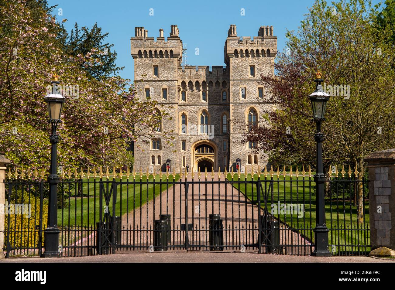 Royal Windsor Castle Berkshire Home Of Queen Elizabeth Ii High Resolution Stock Photography And Images Alamy