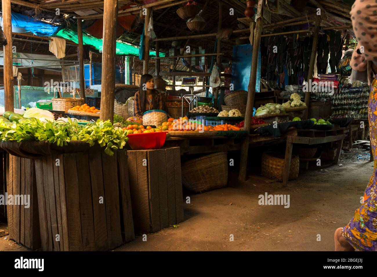 Village market scene, Mani Sithu Market in Nyaung-U village, Bagan, Myanmar  ( burma ), Asia Stock Photo - Alamy