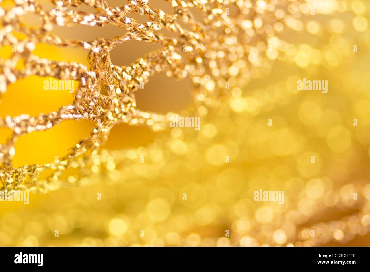 Nền vải cưới vàng, hoa văn nơ vàng sẽ mang đến cho bạn một không gian ấm áp và thân thiện. Với các chi tiết tinh tế và độc đáo, bạn sẽ tìm thấy nguồn cảm hứng cho ngày cưới của mình. Tìm hiểu thêm về giải pháp thiết kế nền vải cưới vàng, hoa văn nơ vàng để khám phá những ý tưởng sáng tạo cho ngày cưới của bạn.