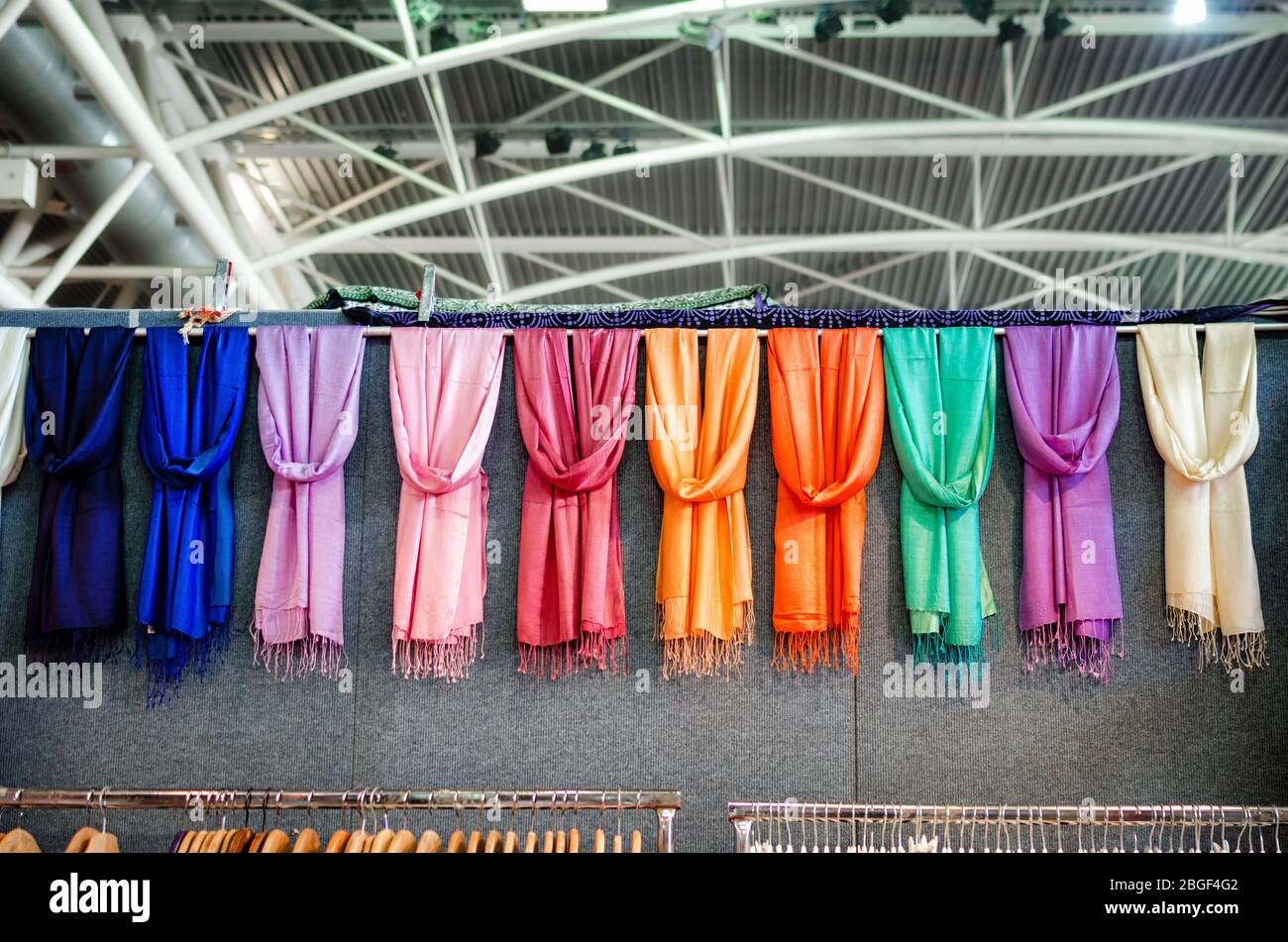 Silk scarves market stall hi-res stock photography and images - Alamy