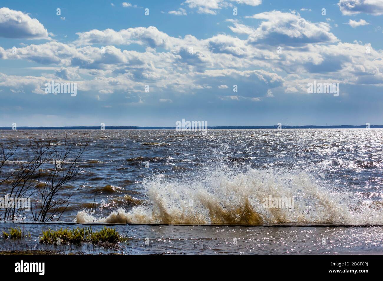 Waves slamming into a sea wall on Lake Koshkonong Stock Photo Alamy