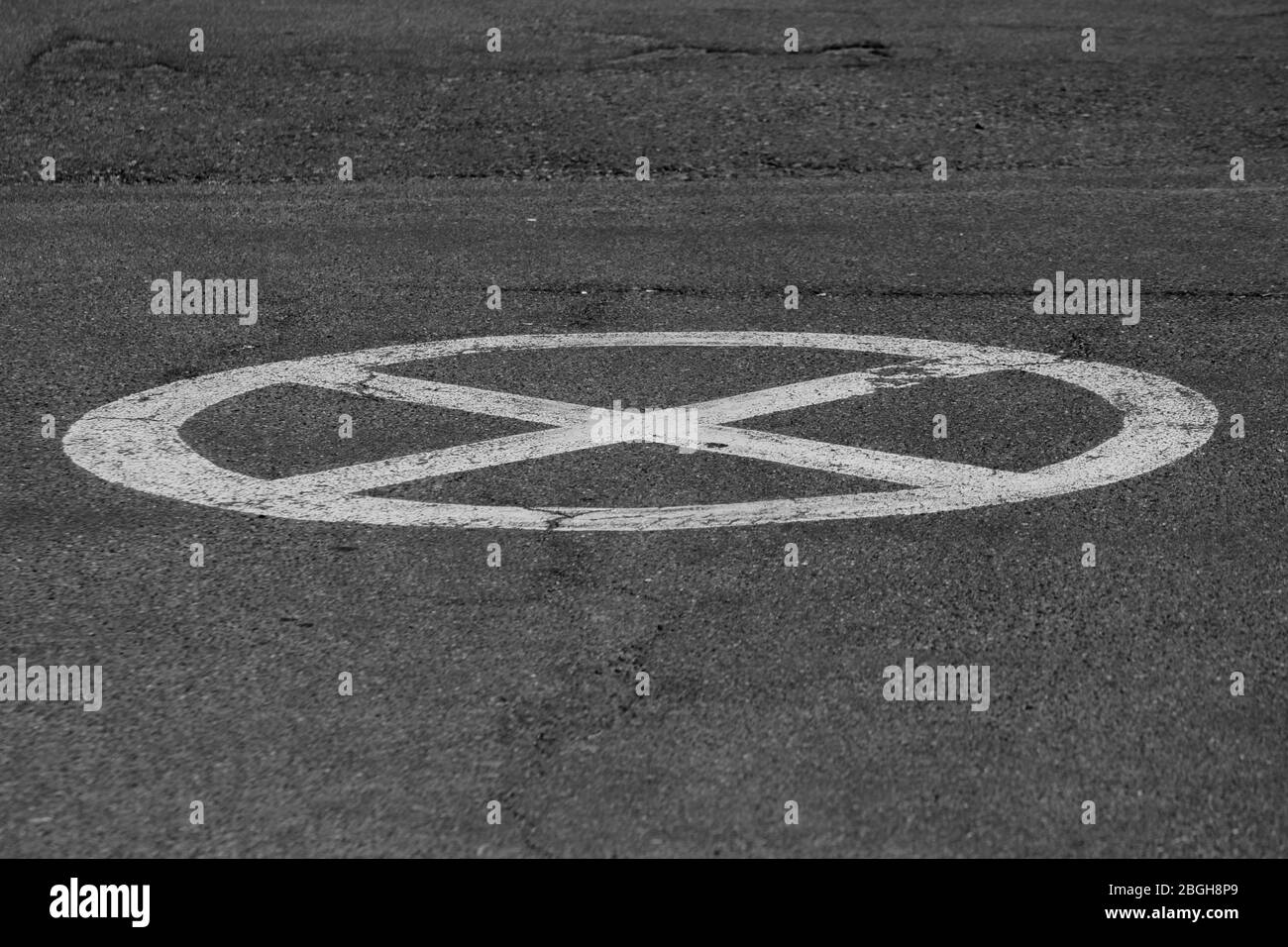 No parking road marking Black and White Stock Photos & Images - Alamy