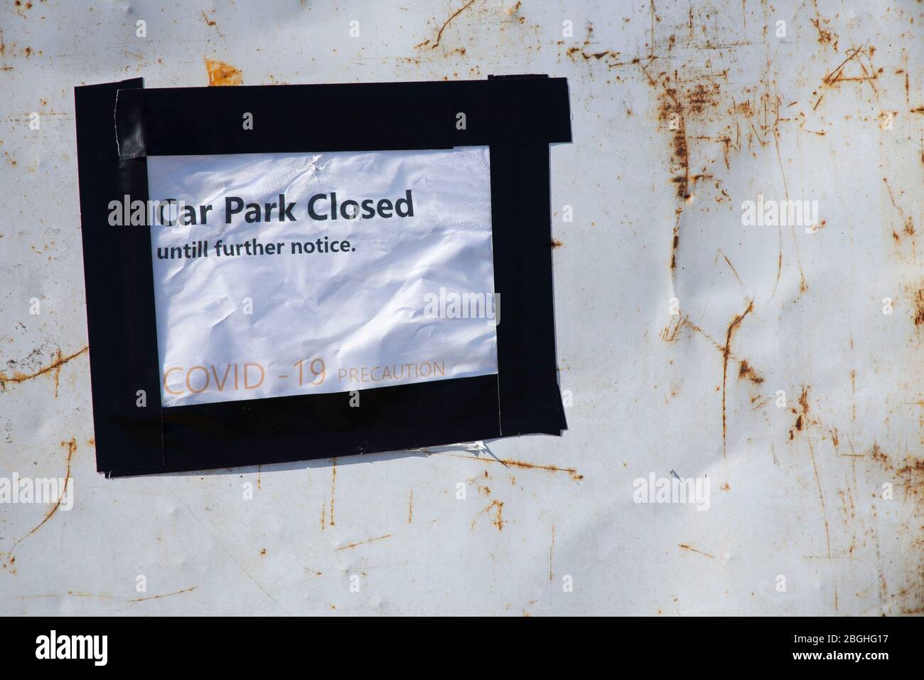Car park closed sign - Covid 19, Coronavirus Stock Photo - Alamy