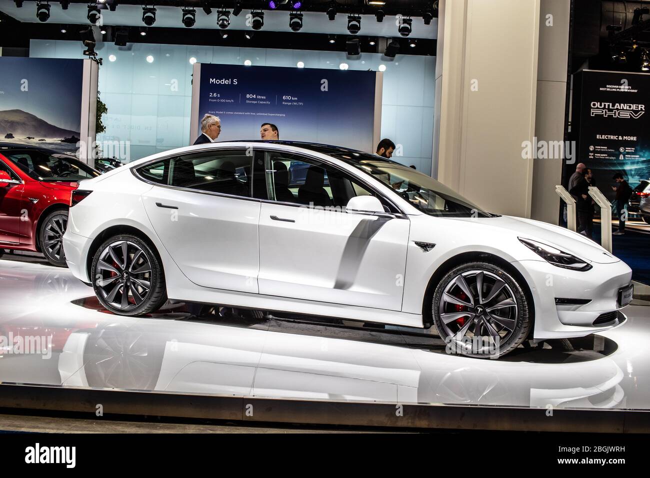 Page 3 - Model 3 Tesla High Resolution Stock Photography Images - Alamy