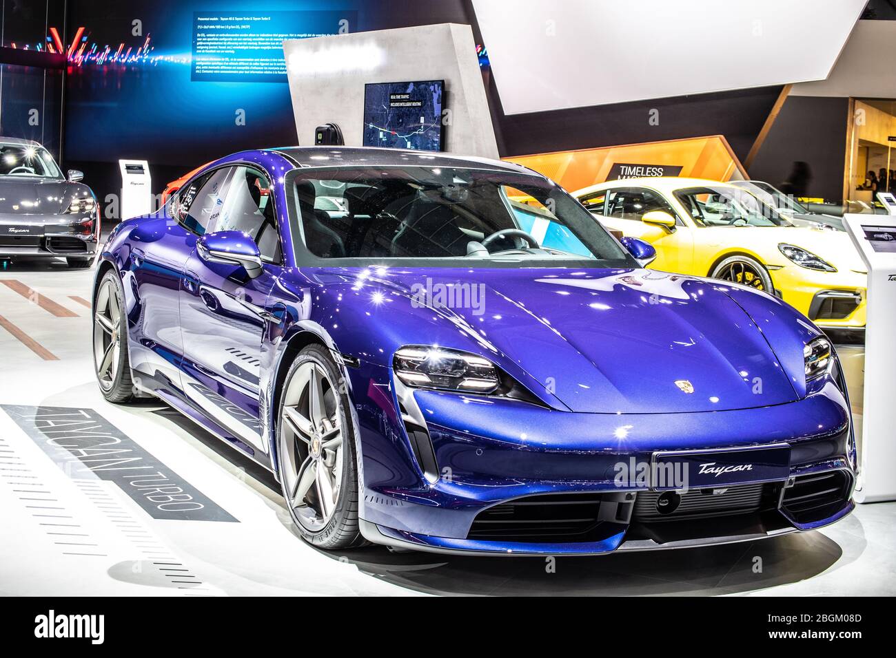 Porsche outlet taycan j1