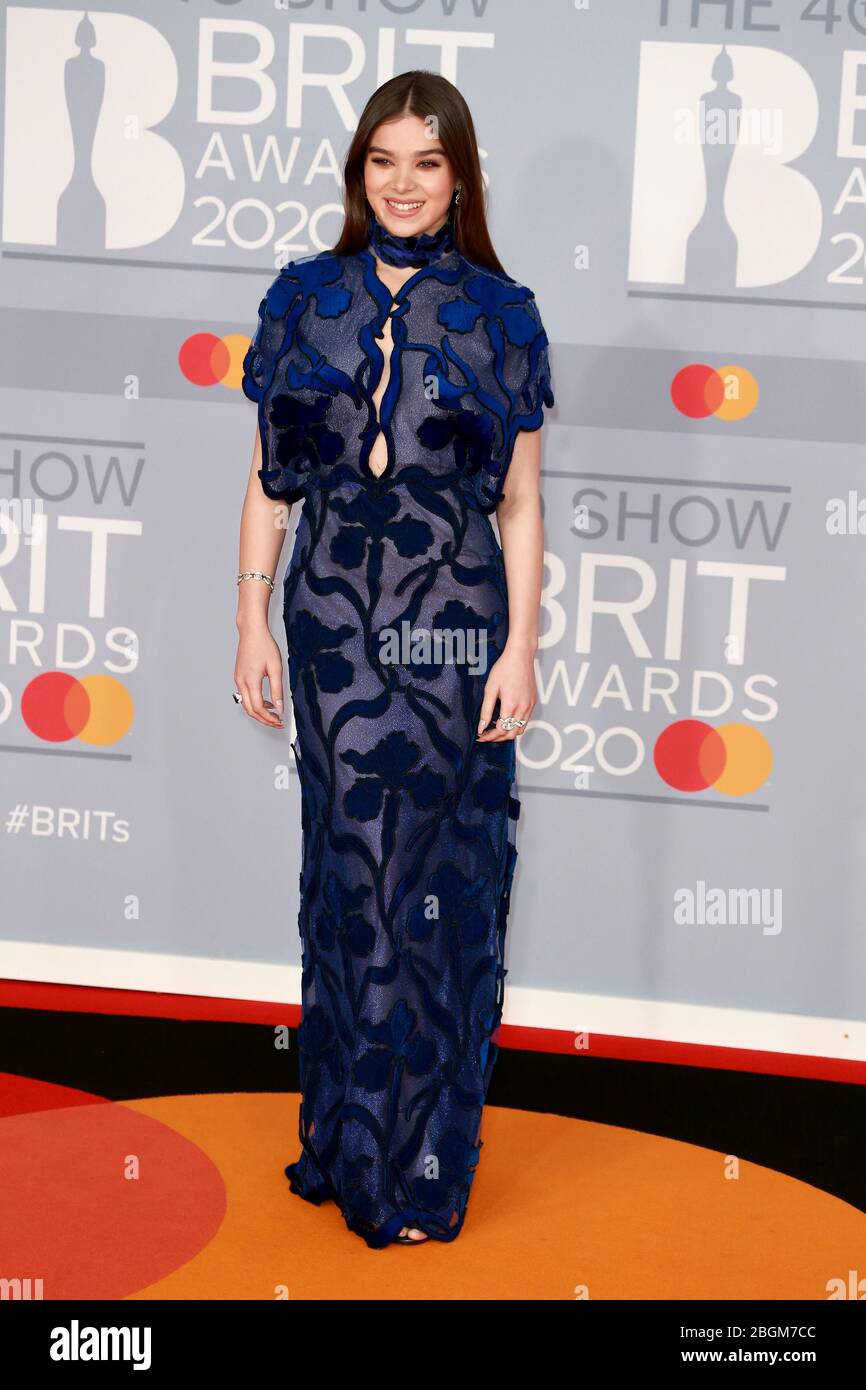 Navy blue ballgown hi-res stock photography and images - Alamy Navy blue ballgown hi-res stock photography and images - Alamy