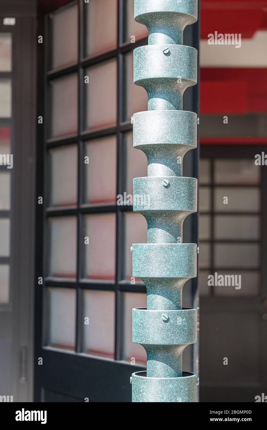 Tokyo Japan Japanese Style Drainpipe At A Shinto Shrine Decorative Water Run Off System With Traditional Japanese Paper Screens Stock Photo Alamy