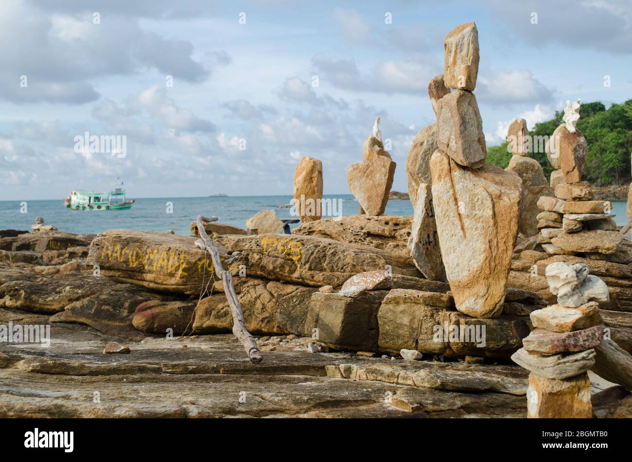 Palm surrounded beach hi-res stock photography and images - Page 13 - Alamy