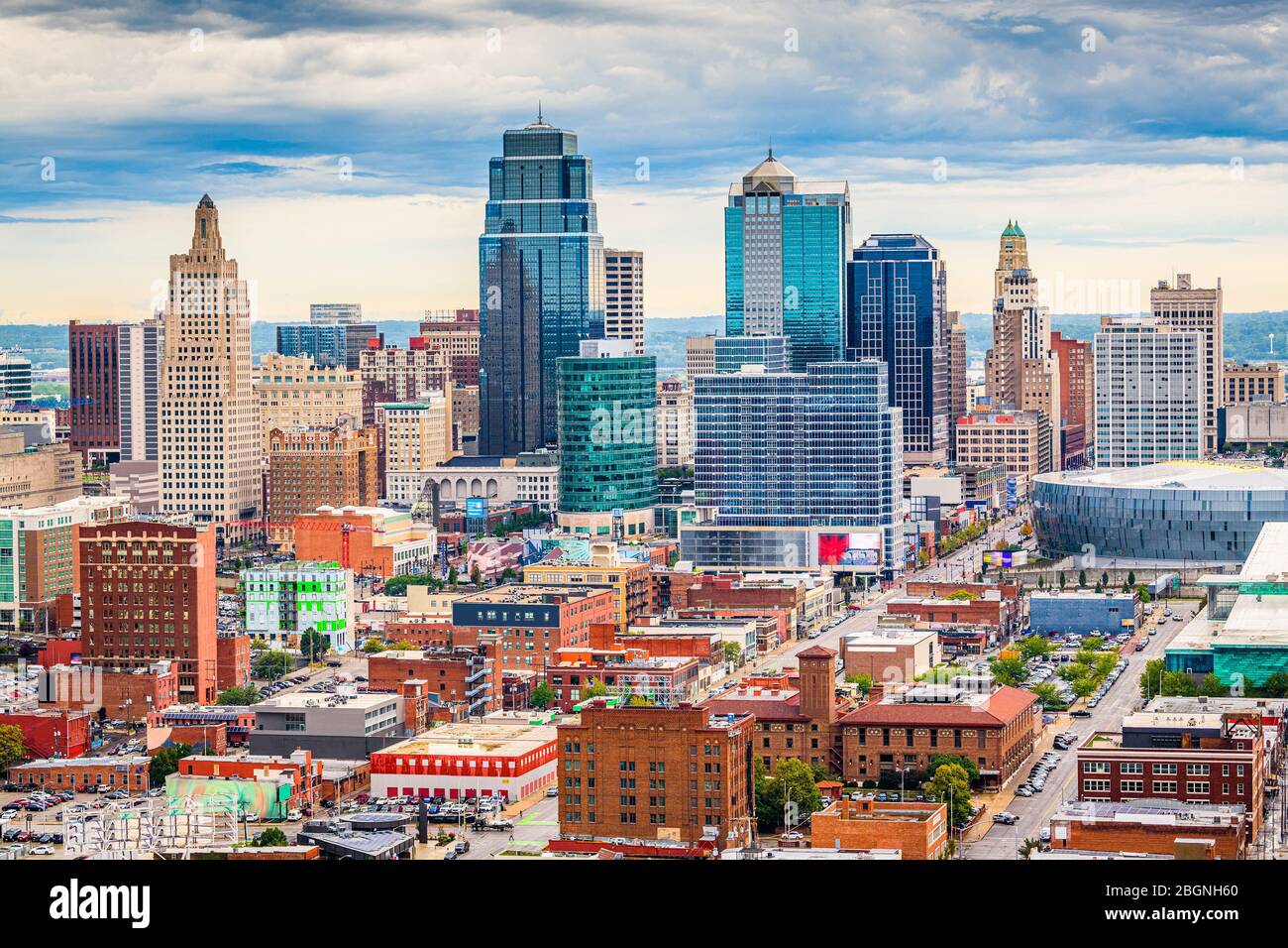 Kansas City, Missouri, USA downtown cityscape at twilight from above Stock  Photo - Alamy, image size:1300x956