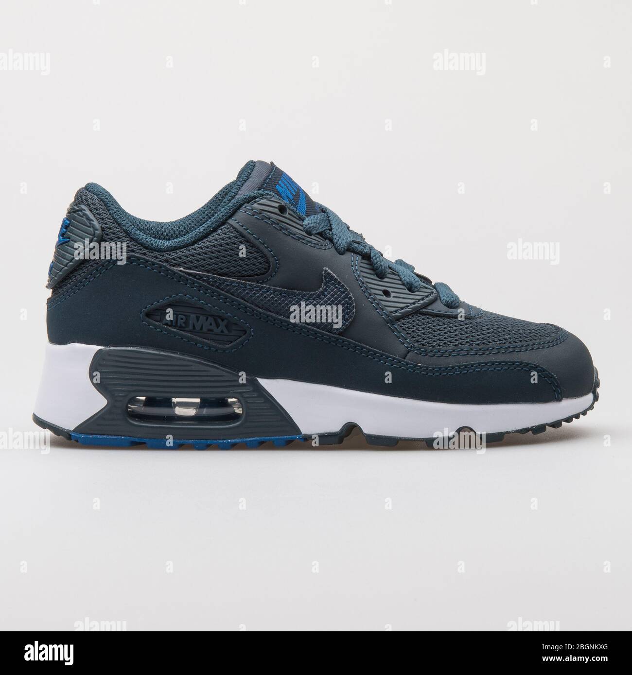 Nike air max trainers hi-res stock photography and images - Page 7 - Alamy