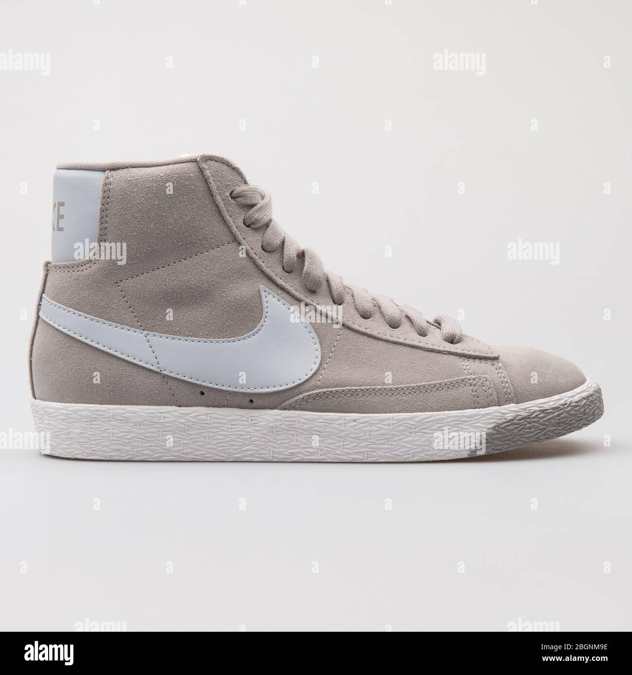 nike blazer grigie