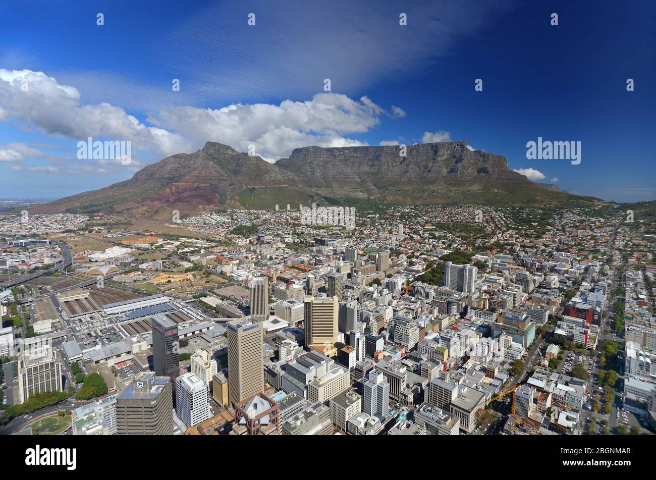 Aerial photo of Cape Town CBD and Table Mountain Stock Photo