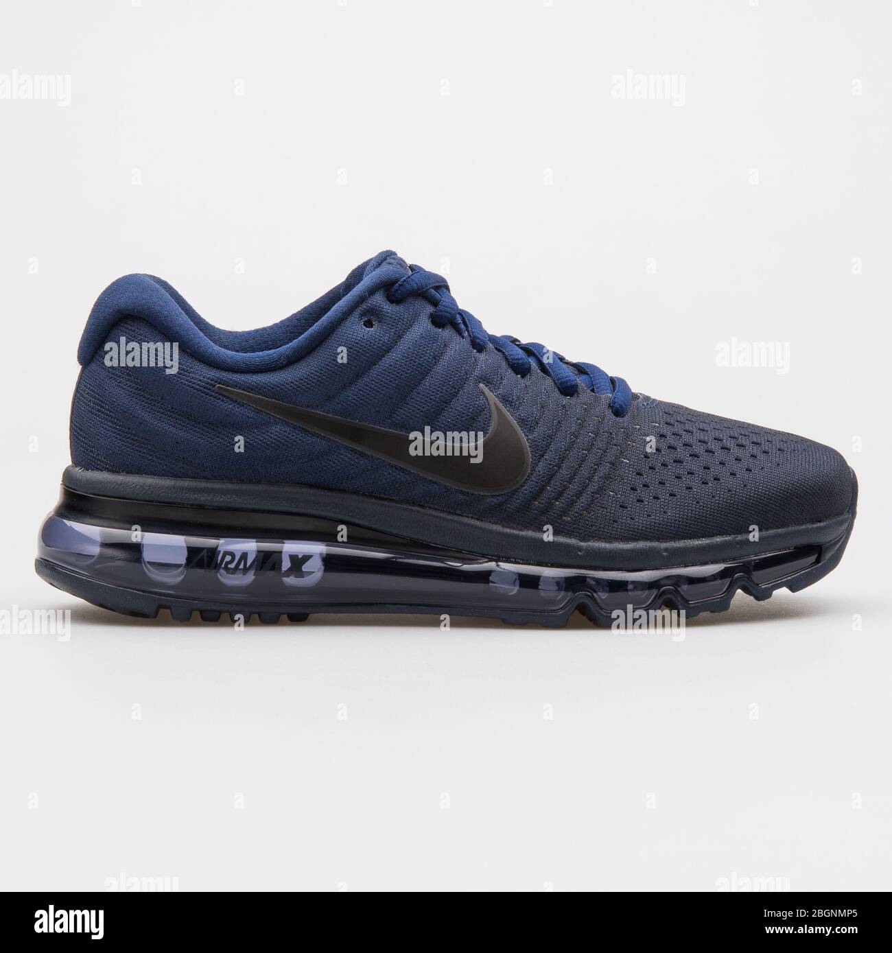 VIENNA, AUSTRIA - AUGUST 14, 2017: Nike Air Max 2017 navy blue and black  sneaker on white background Stock Photo - Alamy