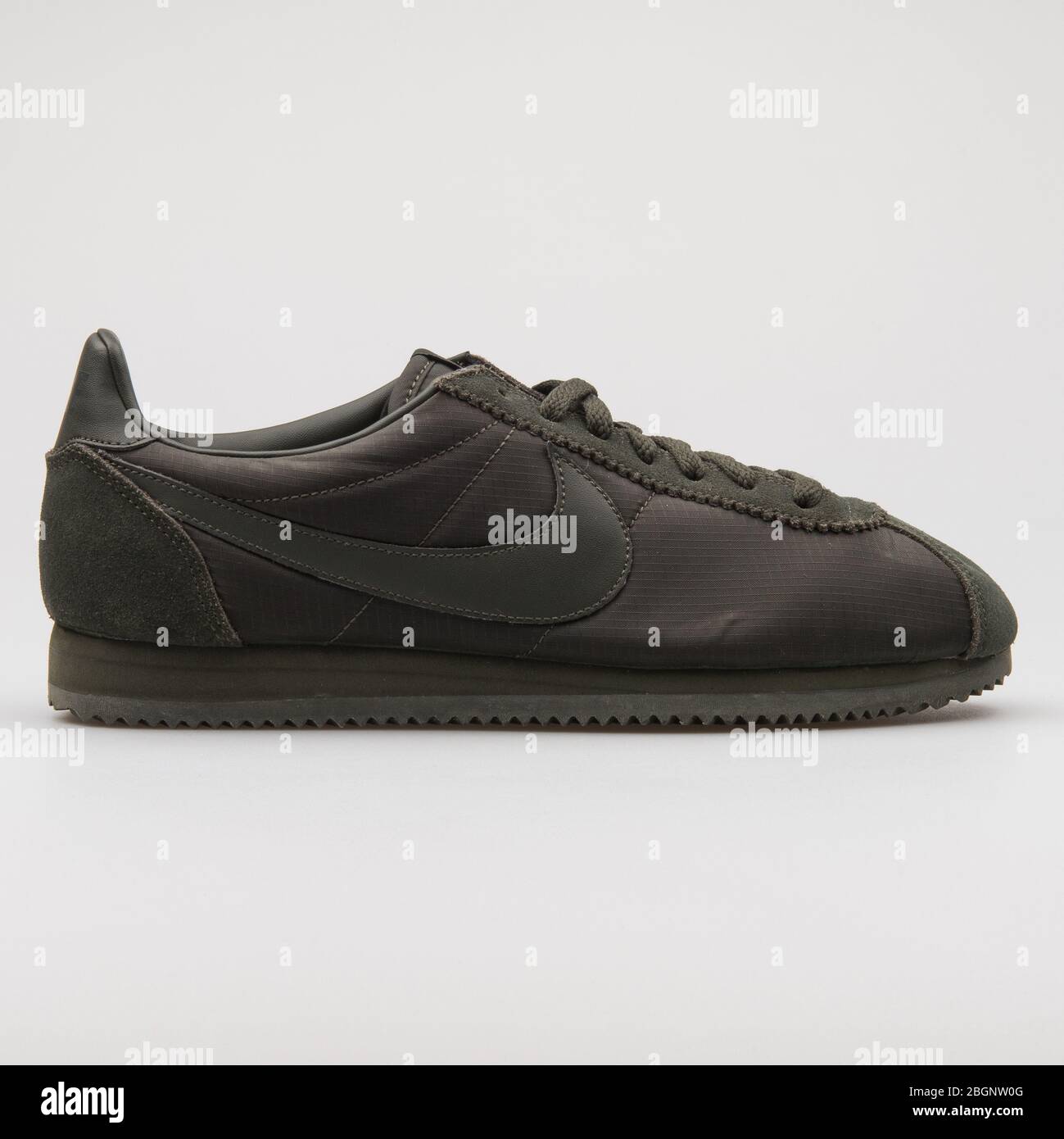Nike classic 2017 hot sale