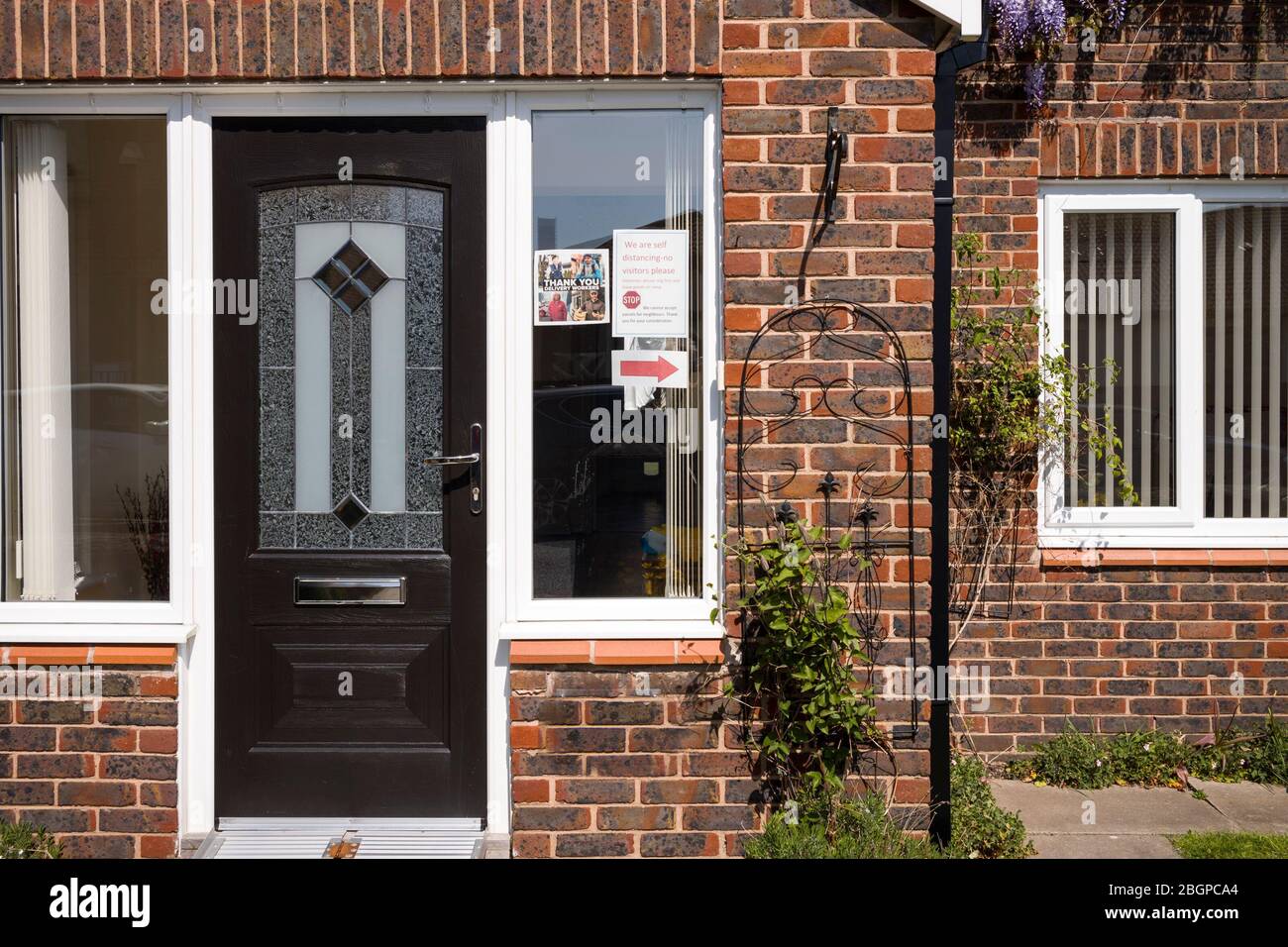 Merseyside, Liverpool, Woolton 22 April 2020 Covid-19 Coronavirus Thank You NHS and Key Workers posters, painting and drawings on in windows of homes in the fourth week of lockdown. Credit: Rena Pearl/Alamy Live News Stock Photo