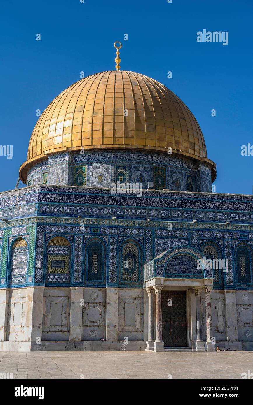 Israel, Jerusalem, The Dome of the Rock shrine or Qubbat As-Sakhrah was ...
