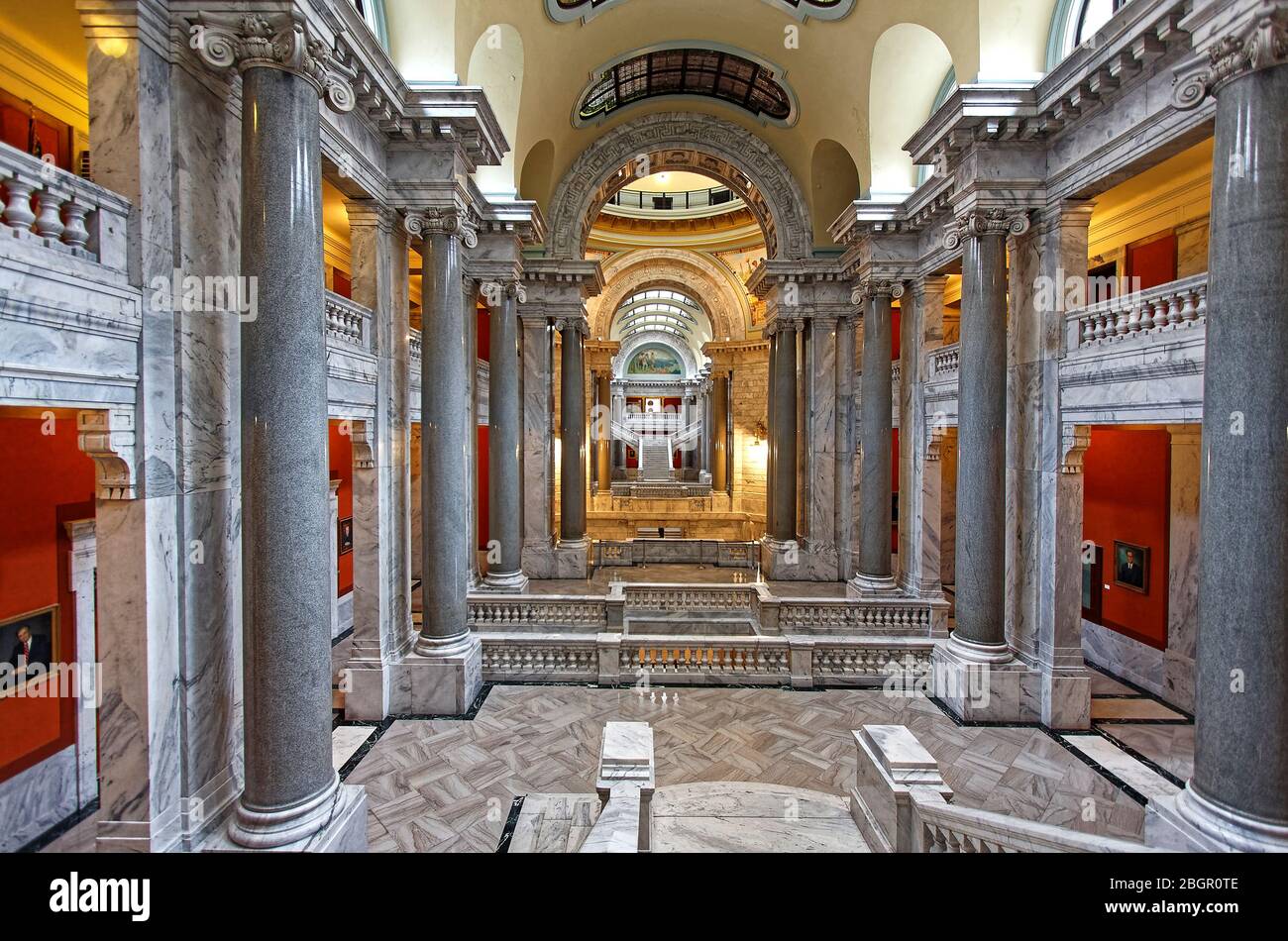 The Kentucky State Capitol Building; 1910, interior, 2nd floor, main corridor, 300 feet long, 36 Vermont granite columns, large, impressive, staircase Stock Photo