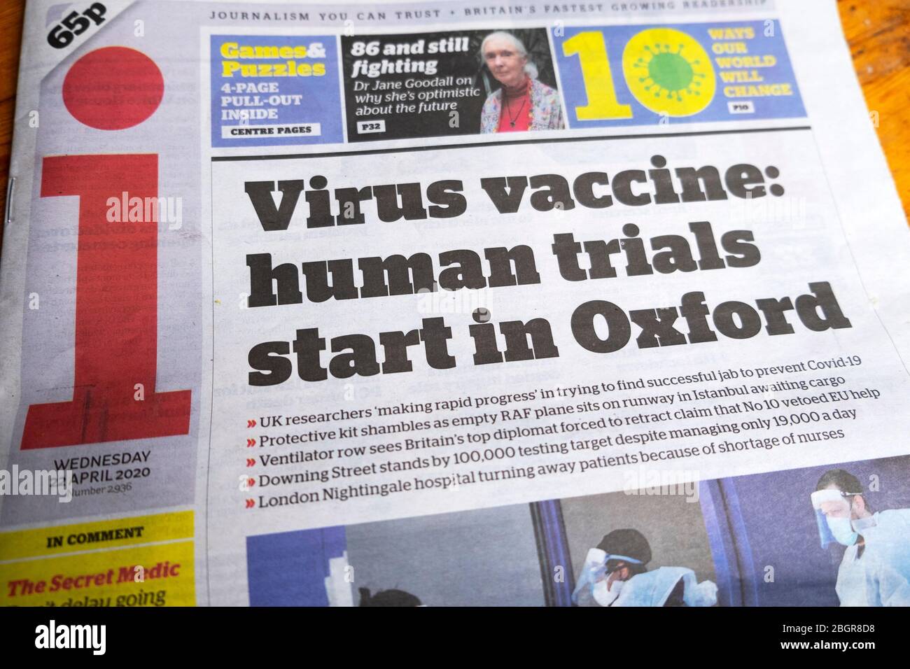 Coronavirus Covid-19 research 'Virus vaccine: human trials start in Oxford' i newspaper front page headline 22 April 2020 London England UK Stock Photo