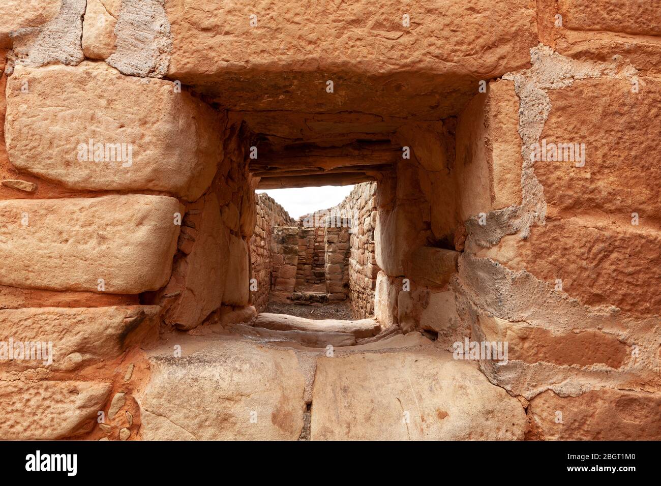 CO00230-00...COLORADO - Window at a cliff dwellings of the Ancestral Pueblo People called Sun Temple, Mesa Verde National Park. Stock Photo