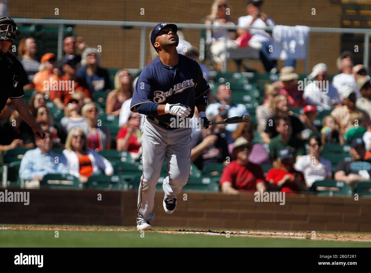 Alex Gonzalez  Cerveceros de Milwaukee vs diamondbacks en el Salt River  Fields en la ciudad de Scottsdale AzLiga del Cactus. Pretemporada LM  Stock Photo - Alamy