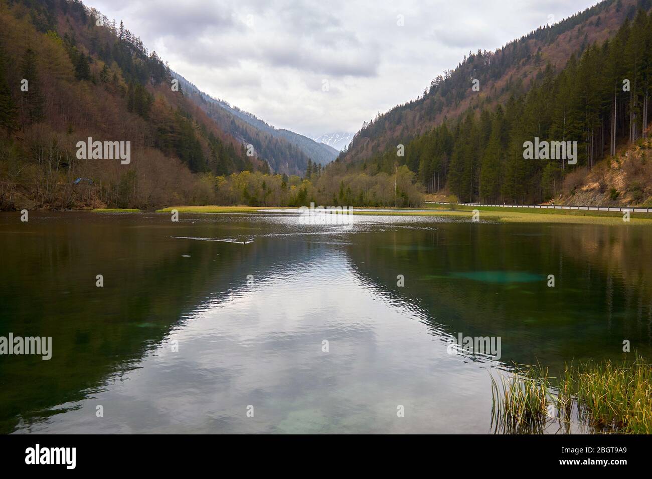 Reflexion in the mountain lake hi-res stock photography and images - Alamy