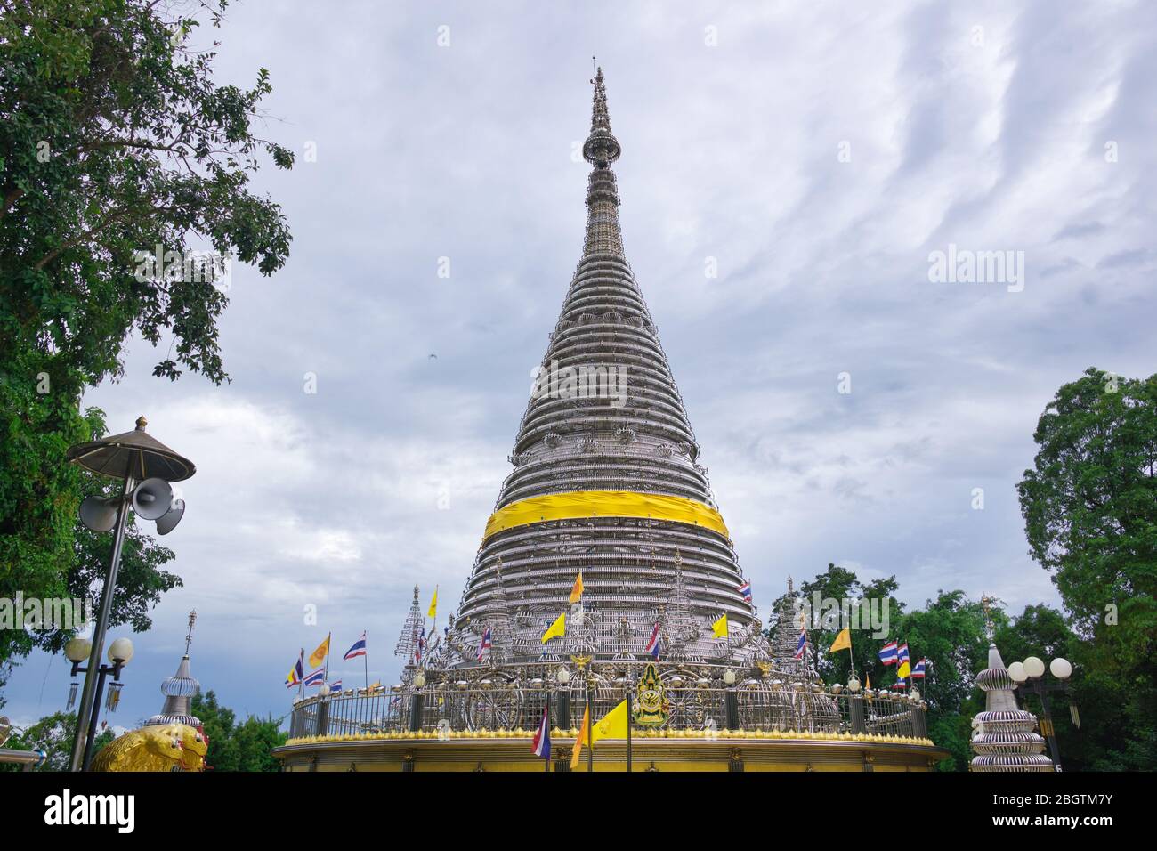 This temple was built on top of the mountain, Khohong Hill. The body was  made by stainless steel rod, all elegant curves and frills, as artistic as  it Stock Photo - Alamy