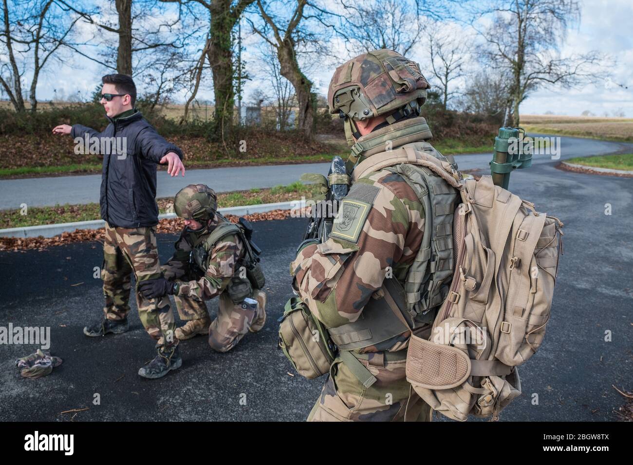 Man being arrested hi-res stock photography and images - Alamy