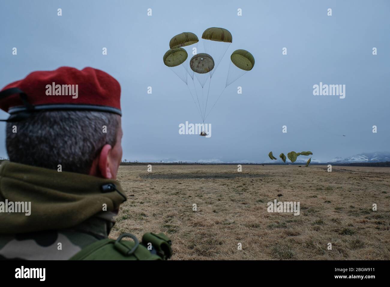 Red beret france hi-res stock photography and images - Alamy