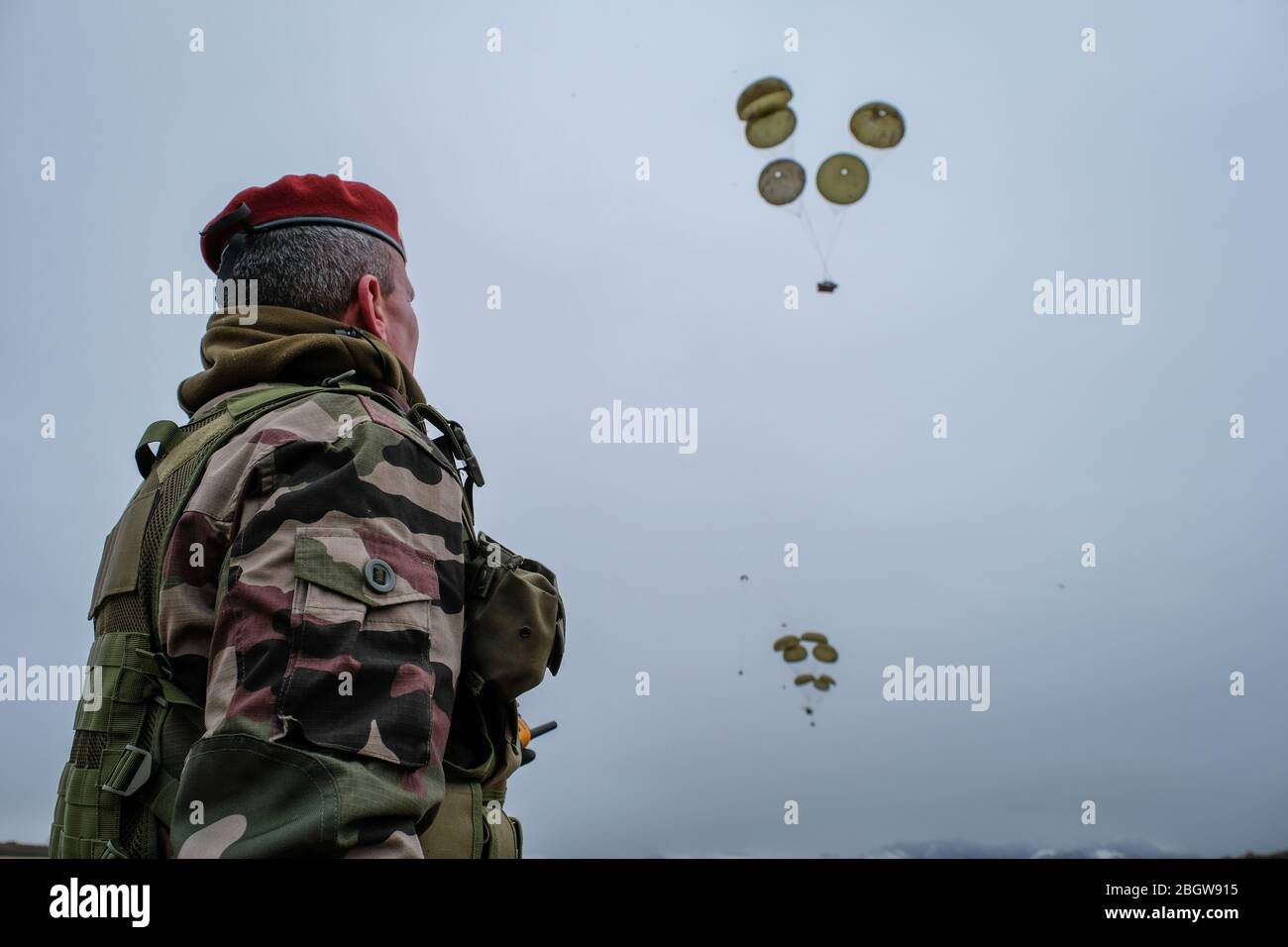 Red beret military hi-res stock photography and images - Alamy