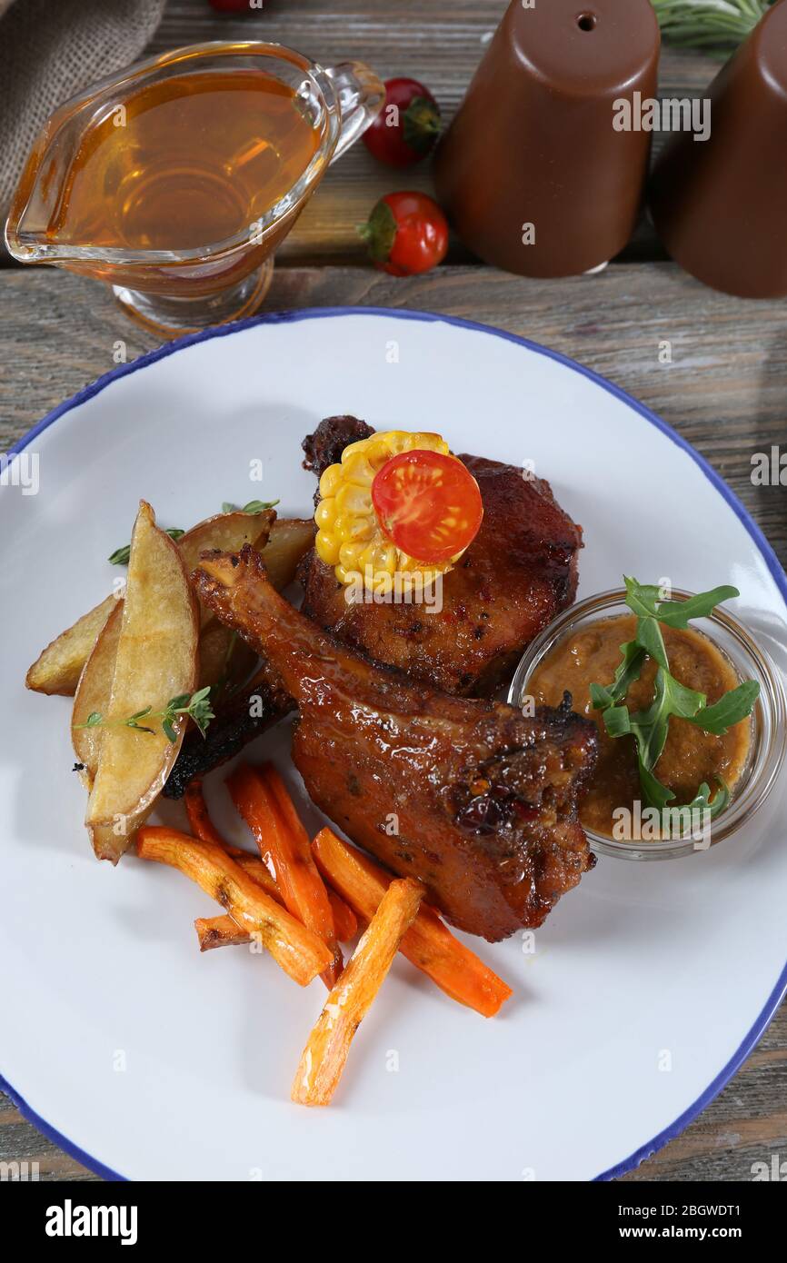 Roasted lamb chops Stock Photo - Alamy